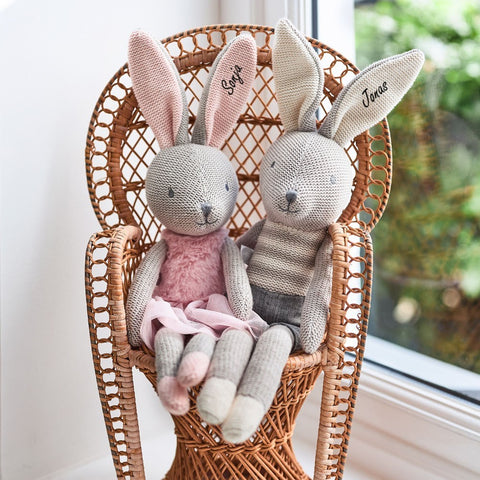 Les lapins en peluche Nola et Joey personnalisés