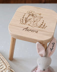 Sgabello per bambini personalizzato con cervo sdraiato