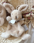 Coffret cadeau personnalisé comprenant un doudou et des chaussons pour bébé « Lapin »