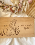 Frühstücksbrettchen personalisiert Hase mit Blume