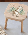 Farbiger Kinderhocker personalisiert Dino