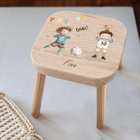 Farbiger Kinderhocker personalisiert Fussball