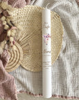 Bougie de baptême personnalisée avec une croix rose