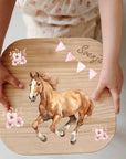 Farbiger Kinderhocker personalisiert Pferd