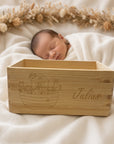 Geschenkkorb aus Holz personalisiert