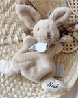 Coffret cadeau personnalisé comprenant un doudou et des chaussons pour bébé « Lapin »