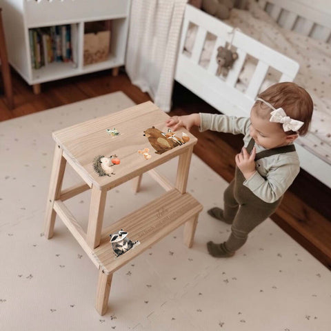 Tabouret coloré personnalisable avec des animaux de la forêt