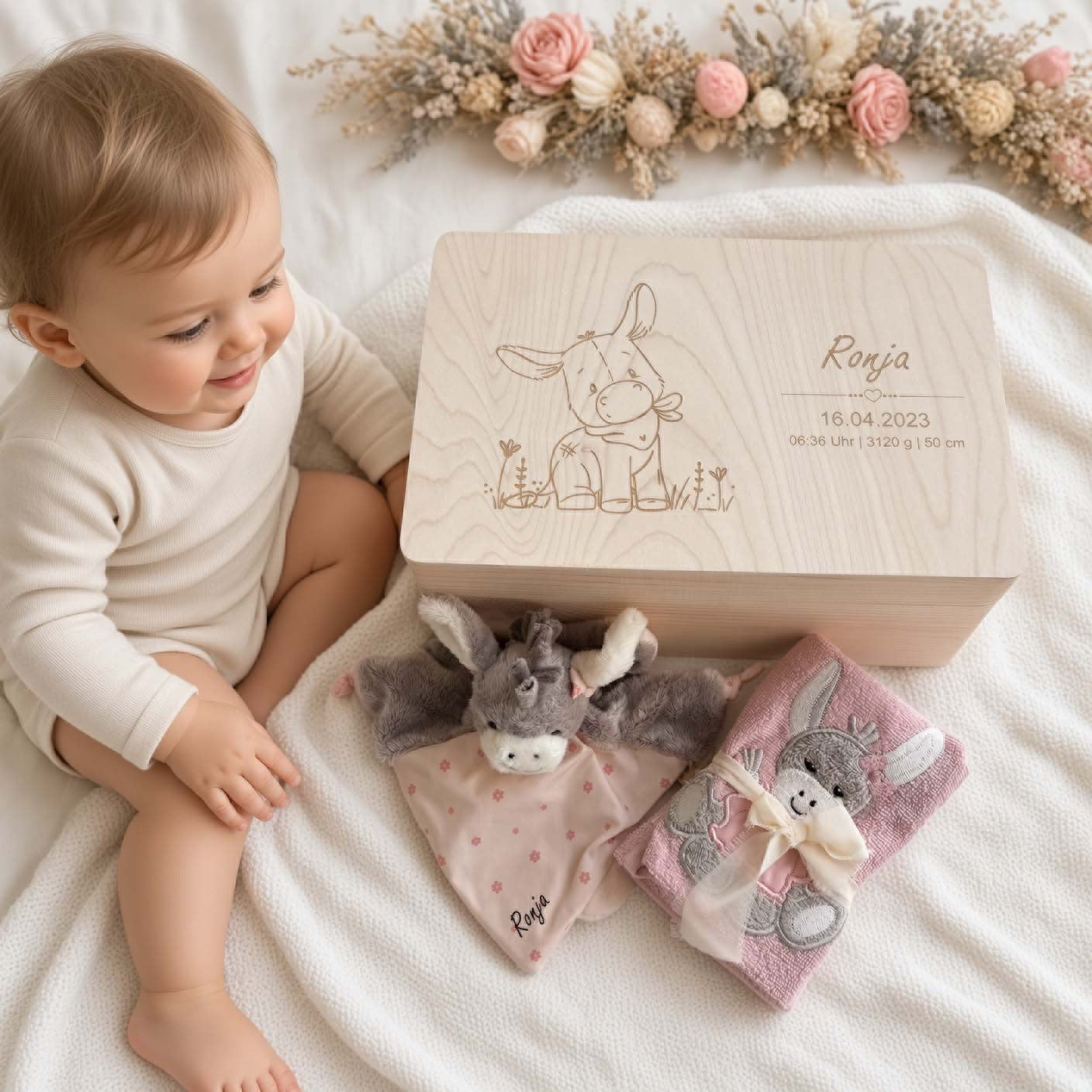 Geschenkset Erinnerungskiste, Schmusetuch und Handtuch Esel personalisiert