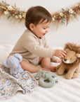 Geschenkset Dschungel Löwe personalisiert - Erinnerungskiste, Schmusetuch, Rassel & Kuscheltier