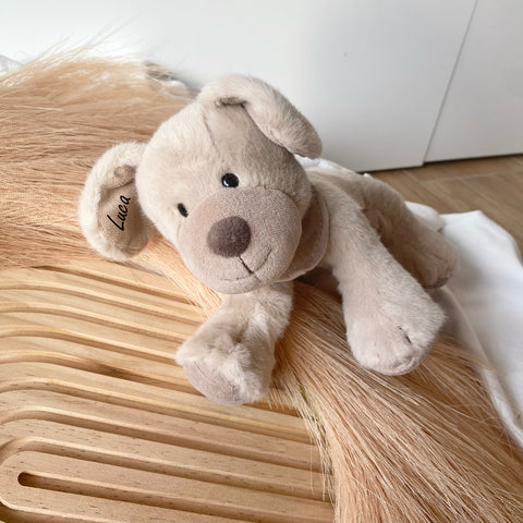 Set regalo per cani "Lucky": salvietta personalizzata, portaciuccio e peluche con sonaglio di Sterntaler