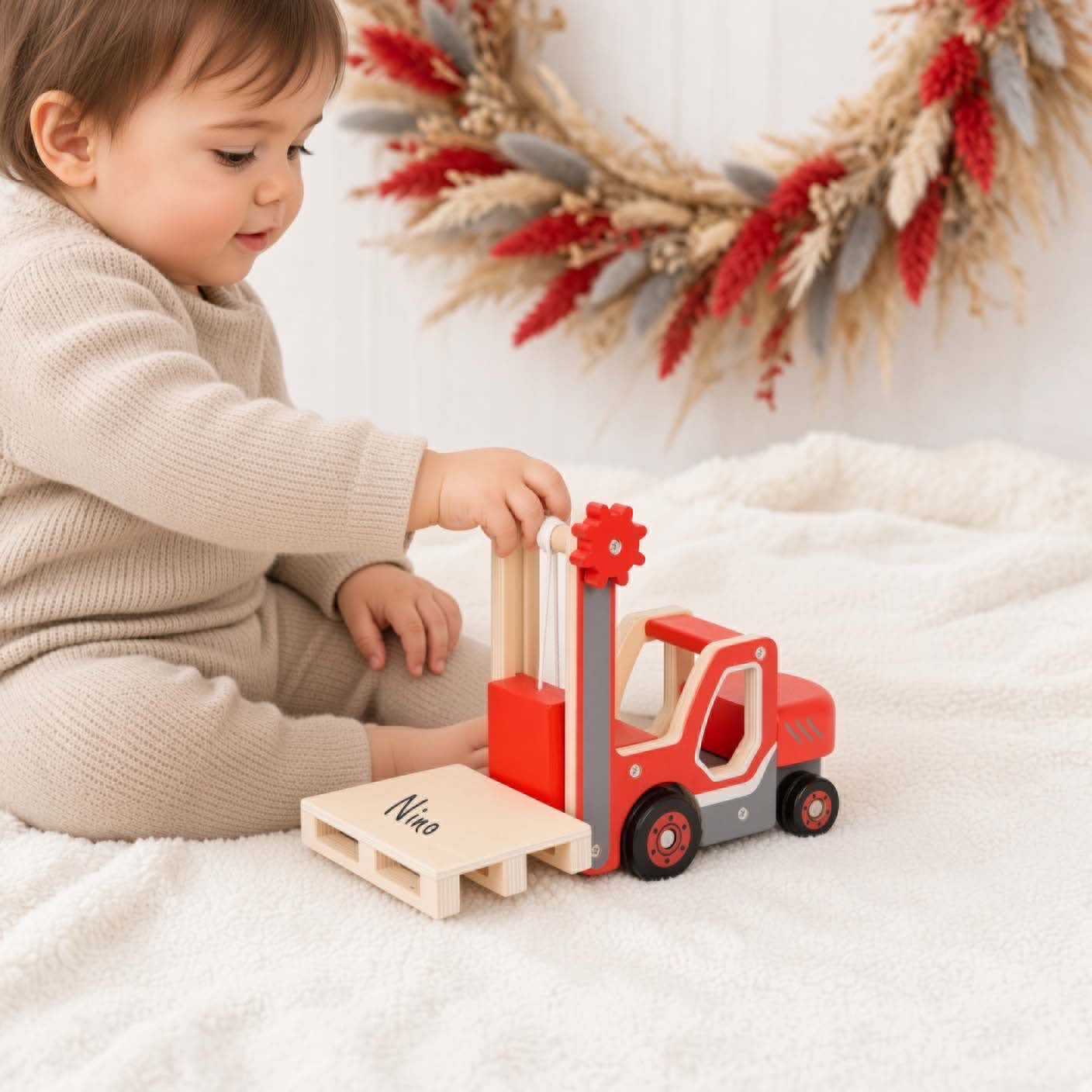 Gabelstapler oder Bagger von small foot personalisiert