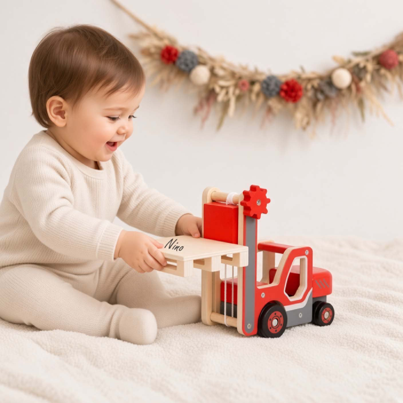 Gabelstapler oder Bagger von small foot personalisiert
