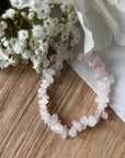 Armband aus Rosenquarz mit süsser rosa Tasche