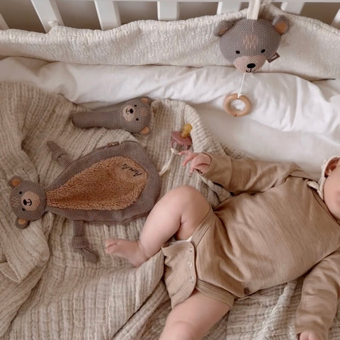 Boîte à musique, doudou et hochet Ben l'ours, personnalisés