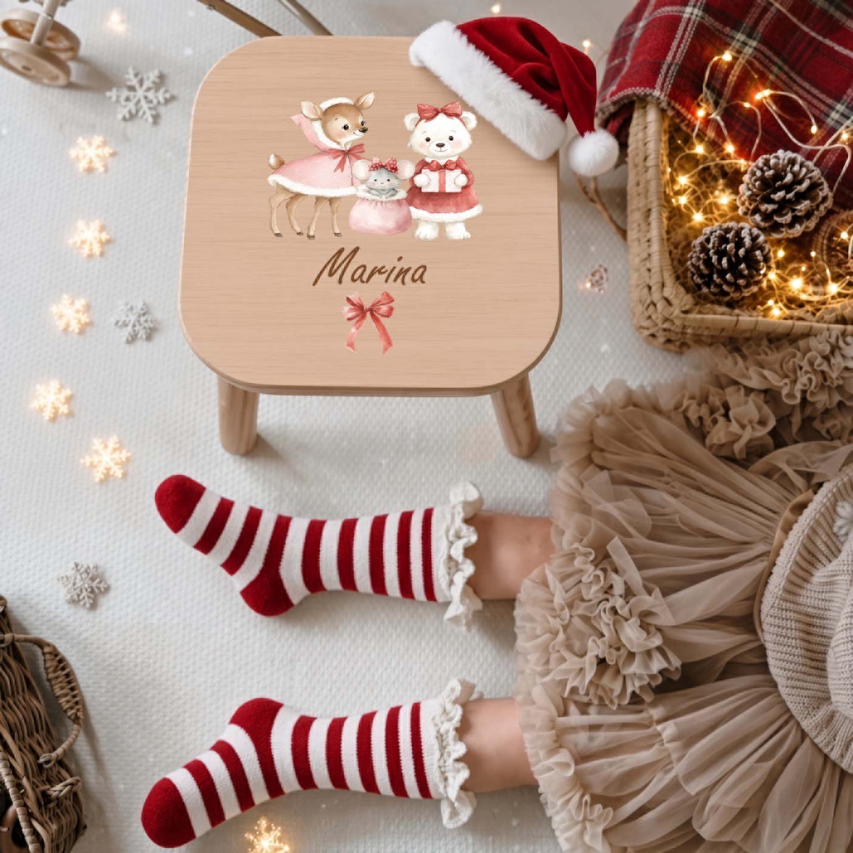 Farbiger Kinderhocker personalisiert Reh, Maus, Bär Weihnachtskollektion