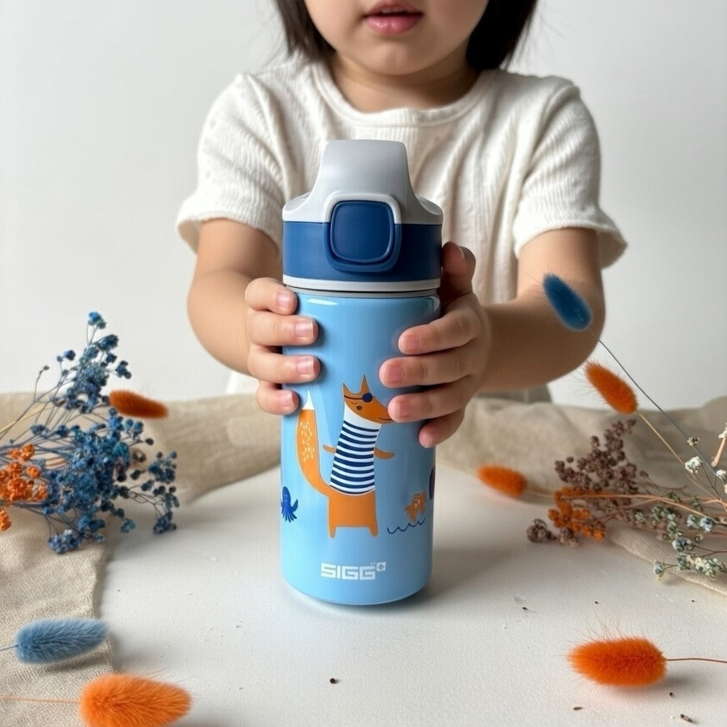 Personalisierte SIGG Trinkflasche mit Strohhalm