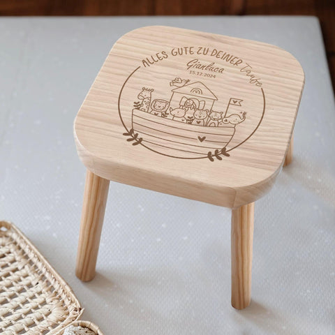 Personalisierter Kinderhocker Arche Noah Taufe