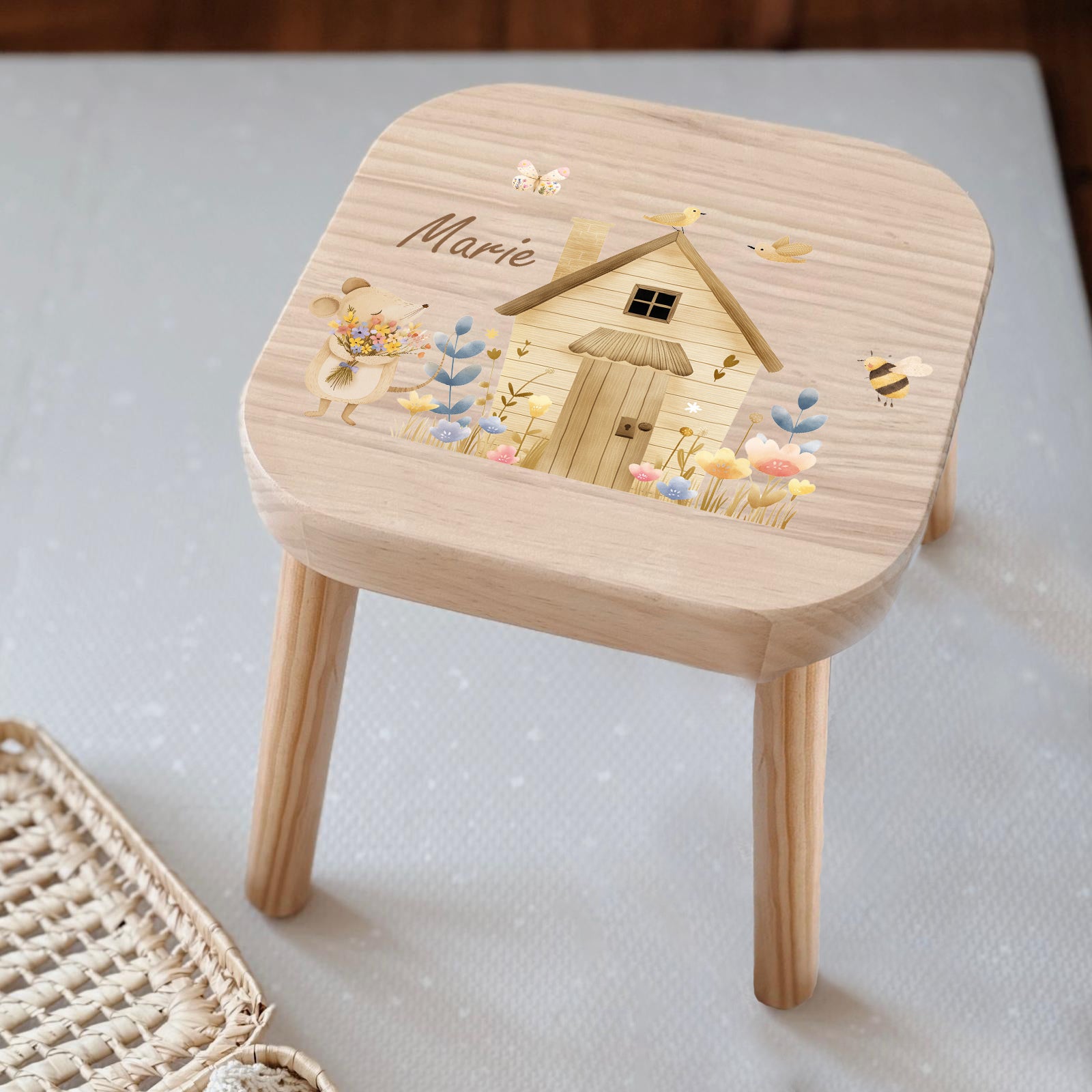 Farbiger Kinderhocker personalisiert Mäuse Häuschen