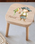 Farbiger Kinderhocker personalisiert Pirat