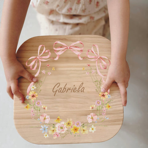 Erinnerungskiste, Kinderhocker & Babyrassel Blumen Set bunt