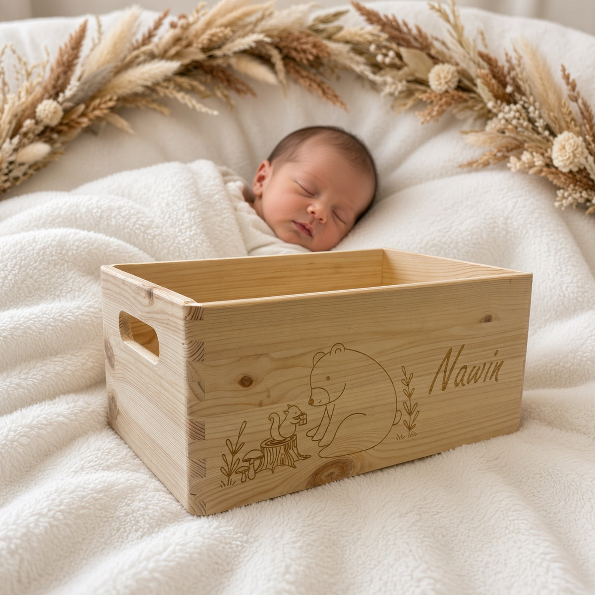 Geschenkkorb aus Holz personalisiert