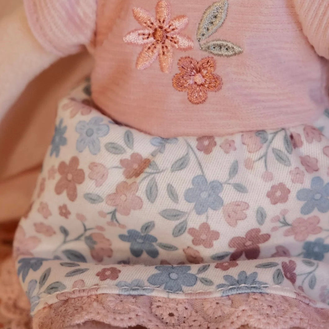 Stoffpuppe Julia oder Rosa personalisiert von Little Dutch