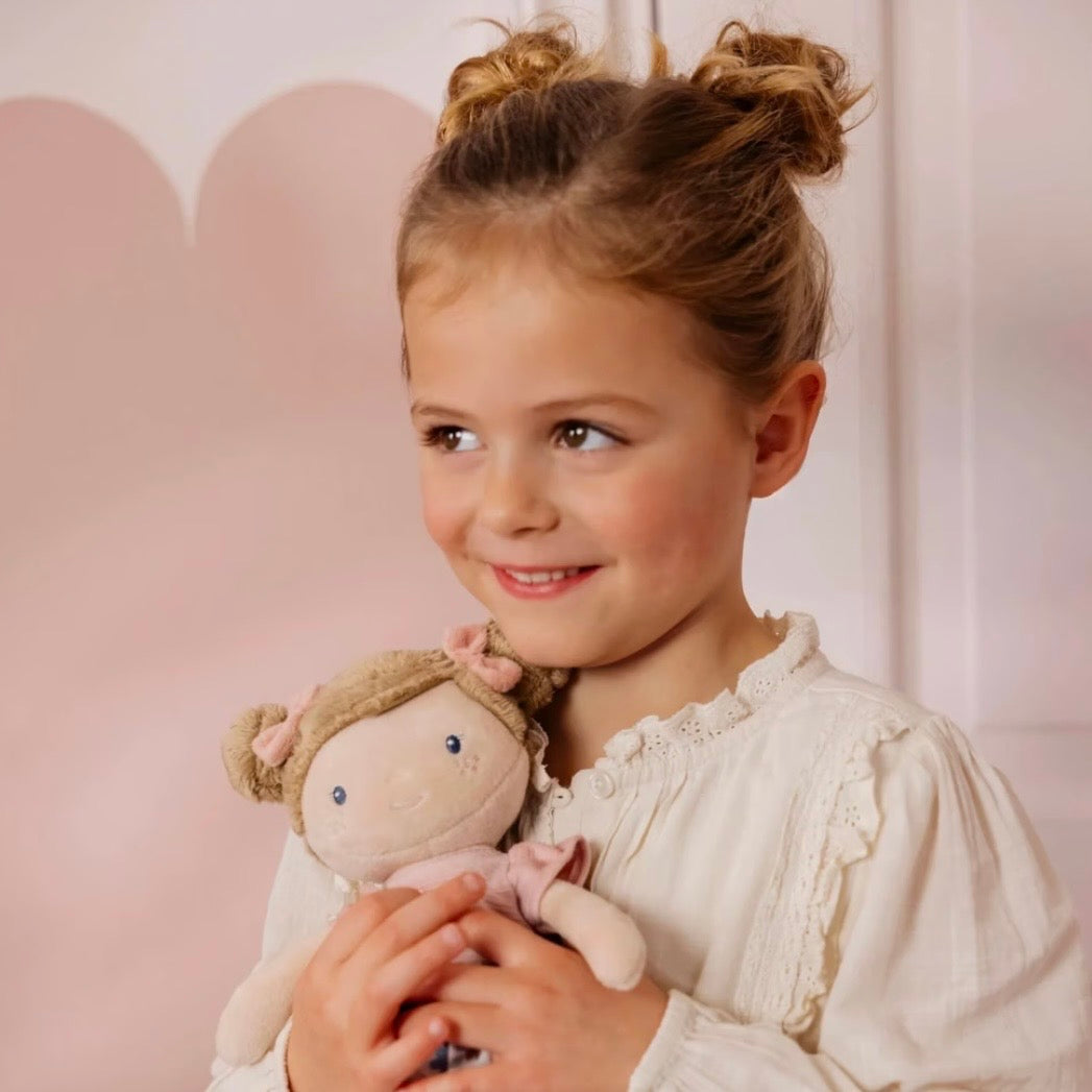 Stoffpuppe Julia oder Rosa personalisiert von Little Dutch