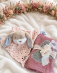 Set regalo con peluche a forma di coniglio e asciugamano personalizzato di Sterntaler