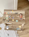 Farbiger Tritthocker personalisiert Fussball