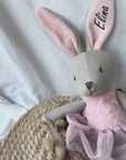 Les lapins en peluche Nola et Joey personnalisés