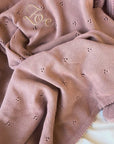Babydecke personalisiert Strickdecke mit Muster rosa, blau, beige