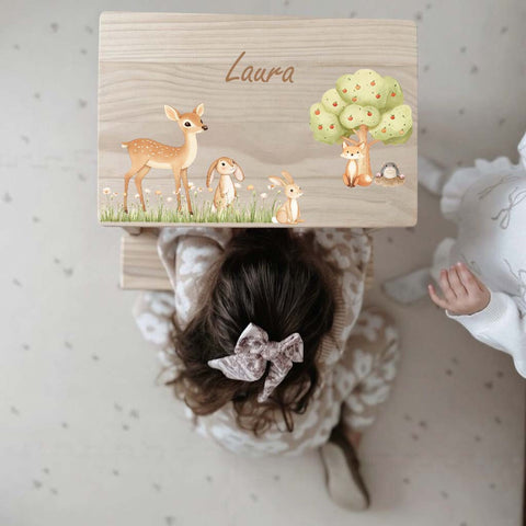 Farbiger Tritthocker personalisiert Bambi